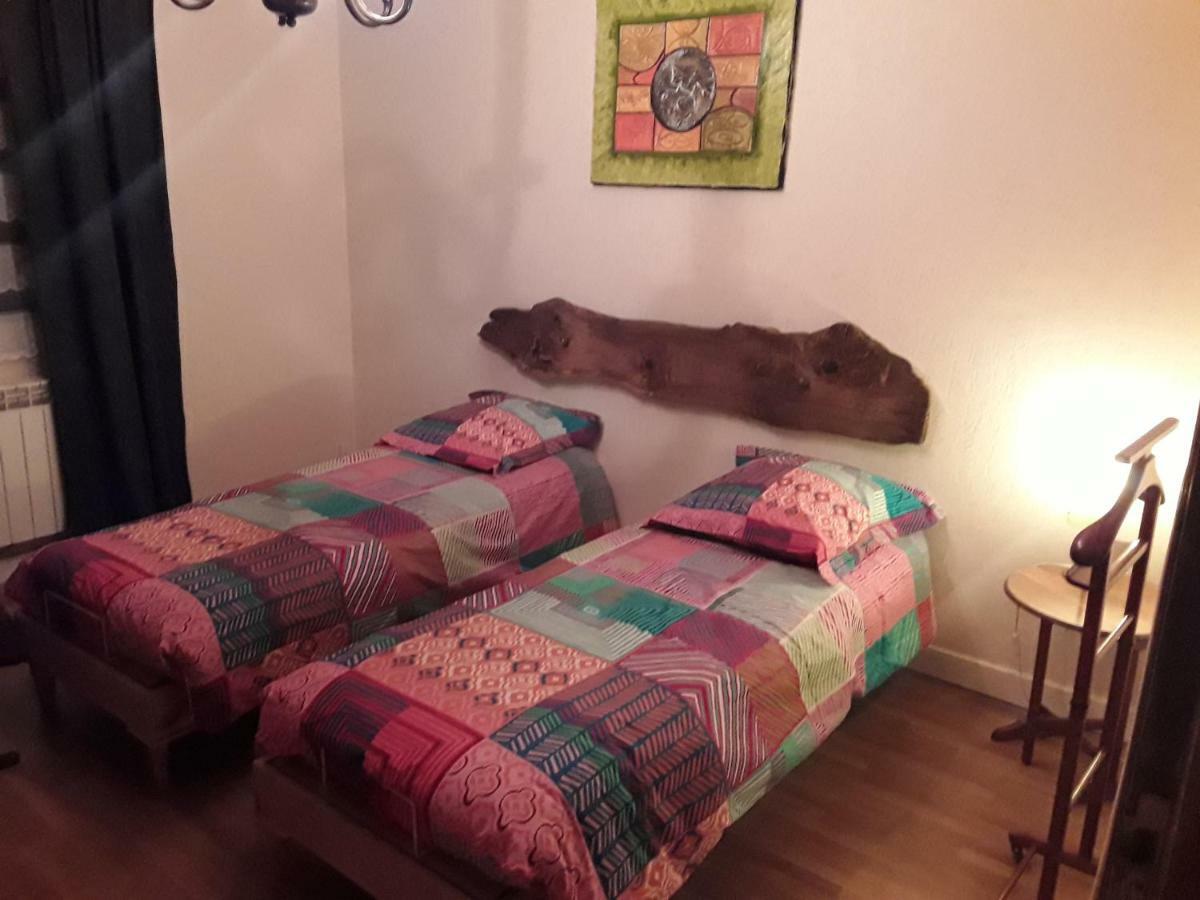 Gitenchassagne Panzió Thurins Kültér fotó